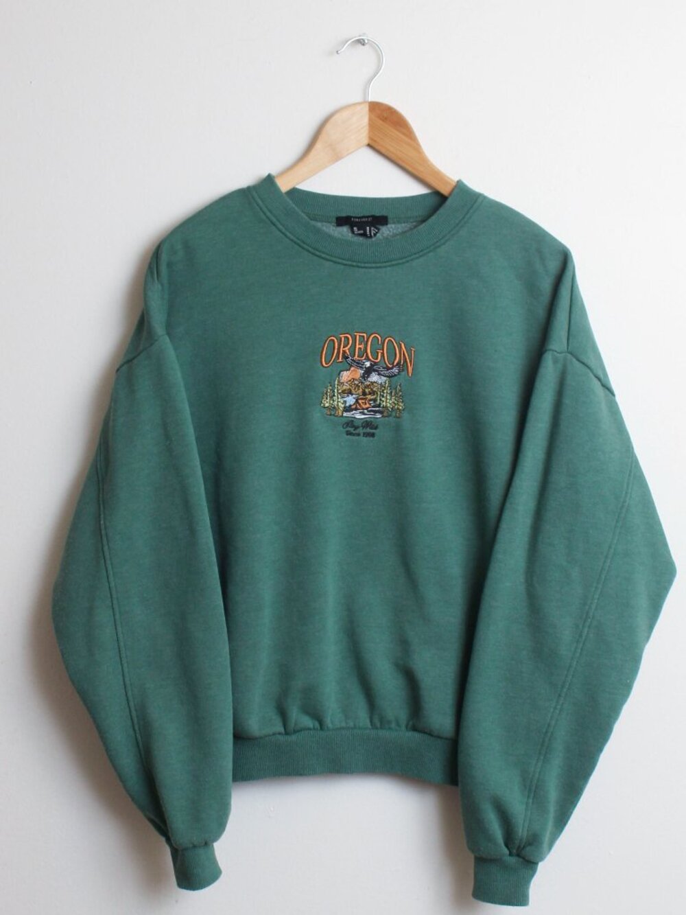 Forever 21 Oregon Sweatshirt Womens Medium Stay Wild Graphic Crewneck